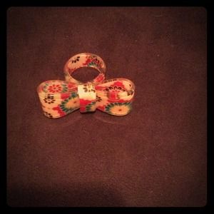 Bow rings!! 6 dollars for both.