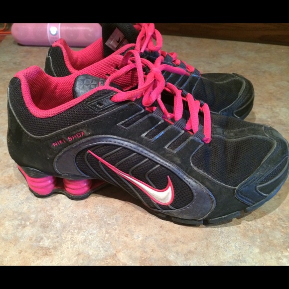 Women's nike shox