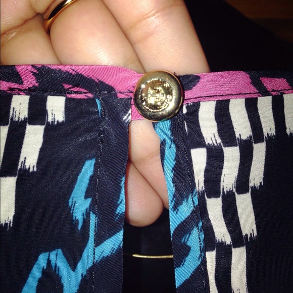 🦄🦄🦄 ***NWOT Tribal Print Tunic*** - Picture 3 of 3