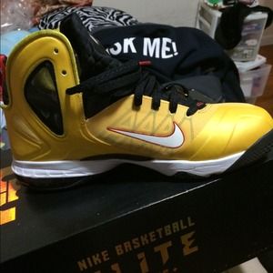 Lebron James (Nike) Tennis Retro (Taxi Cab)