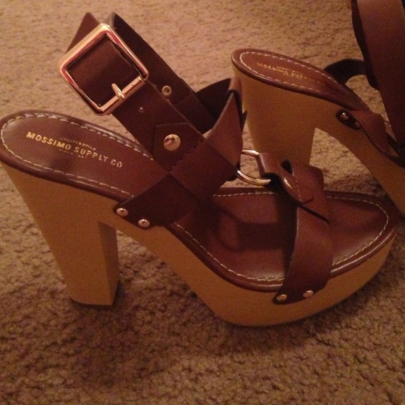 NEW Mossimo heels