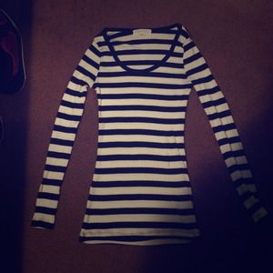 Forever 21 white and navy blue shirt