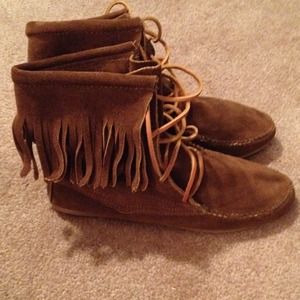 Minnetonka Booties
