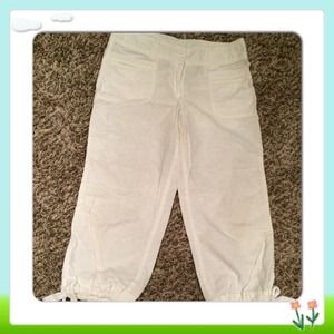 H&M white Capri pants