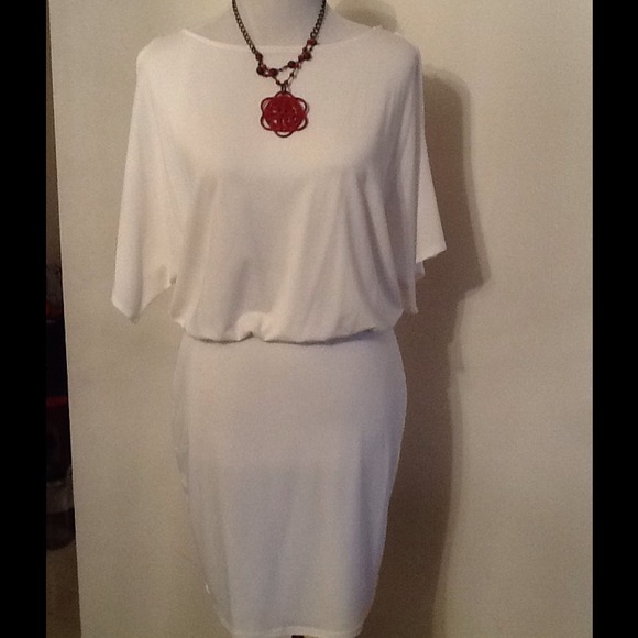 NWOT Cold-Shoulder VS Dolman Dress - Picture 2 of 2