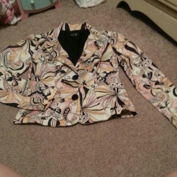 Beautiful suit jacket - Picture 1 of 4