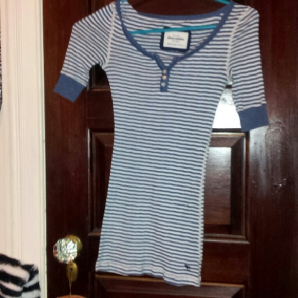 Abercombie shirt