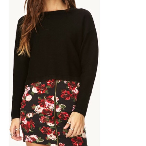 LOOKING FOR: Forever 21 pixelated flower skirt - Picture 1 of 1