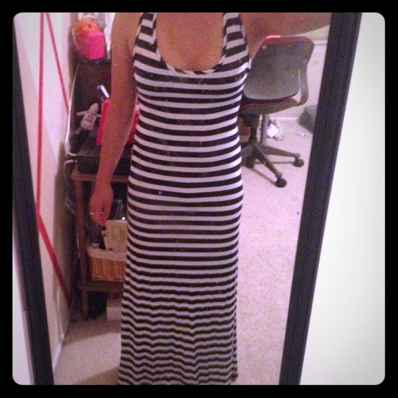 Maxi dress and 5 other dress bundle