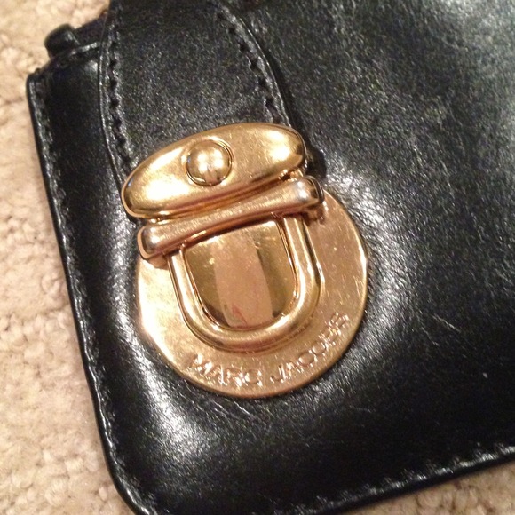 Marc Jacobs key pouch - Picture 2 of 3