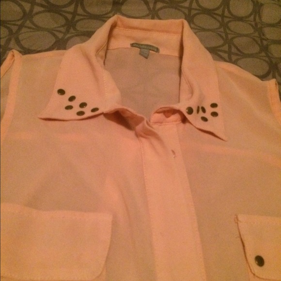 🚫SOLD🚫💚cute pinkish see through top💚 - Picture 4 of 4