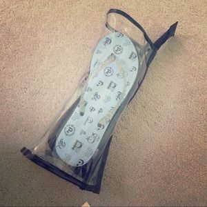 Victoria's Secret Pink Flip Flops