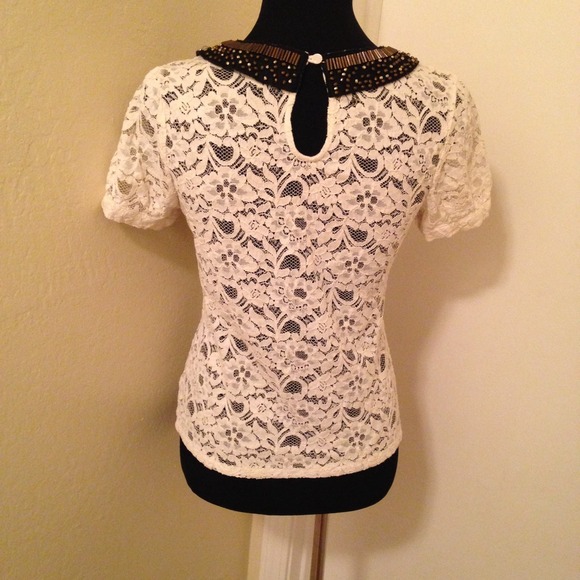 Laced embellished collared top. - Picture 3 of 3