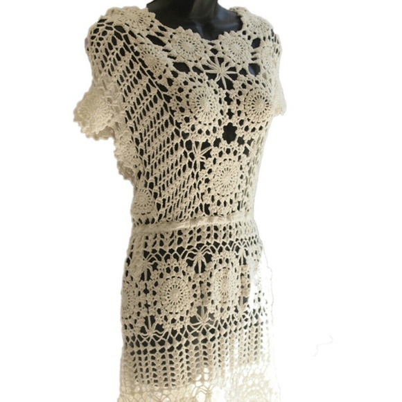 Crochet maxi dress - Picture 2 of 4