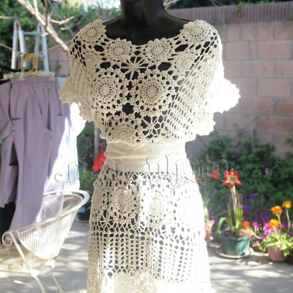 Crochet maxi dress - Picture 3 of 4