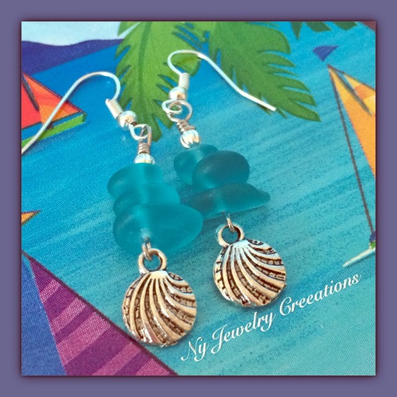 Handmade Dangle Earirings - Picture 1 of 4