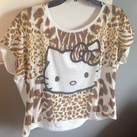 Cheetah print hello kitty crop top - Picture 2 of 2