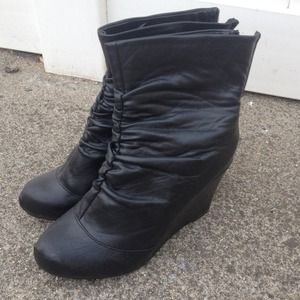 fun black boots/wedges