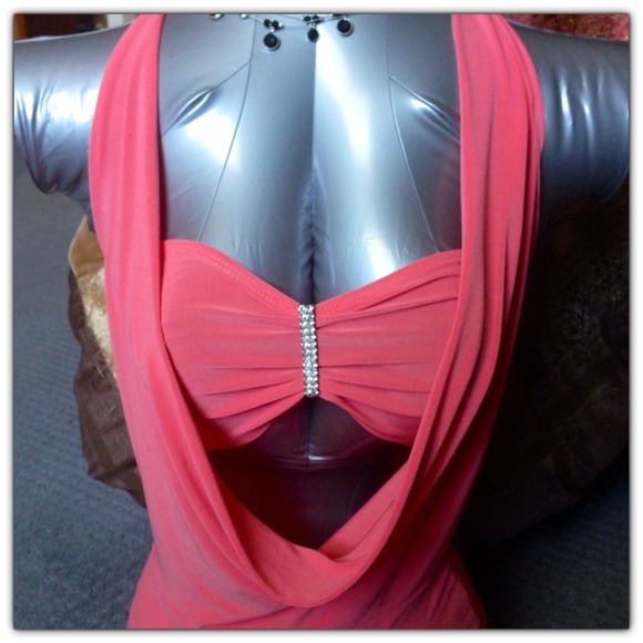 Coral night on the Town Top includes 👇