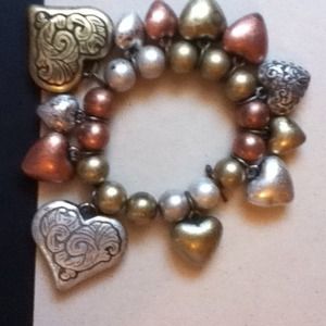 Stretch heart bracelet