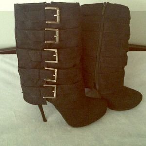 Michael Antonio cuffed boot size 8.5