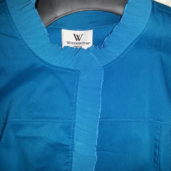 New Turquoise blouse - Picture 2 of 3