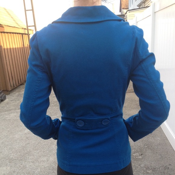 💙blue jacket💙 - Picture 3 of 3