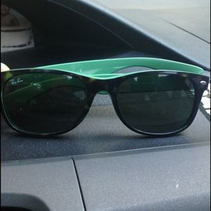 RayBan Sunglasses! (100% AUTHENTIC )