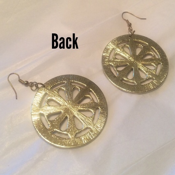 Earrings - Picture 3 of 3