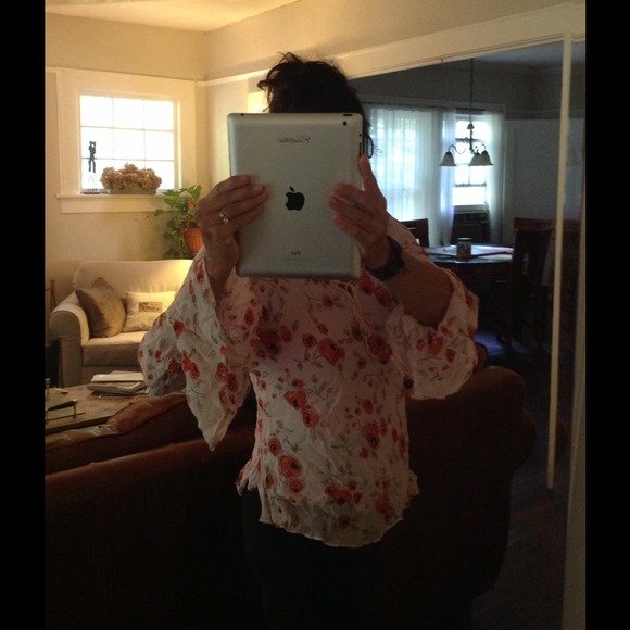 SOLD Cutest pink top! NWOT - Picture 3 of 3