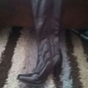Brown boot