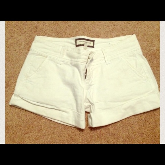 Bundleee two pairs of shorts