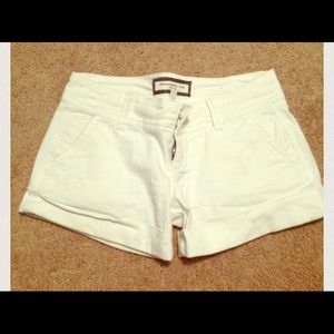 Bundleee two pairs of shorts