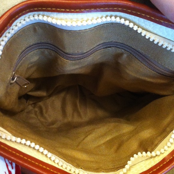 Dooney & Bourke Crossbody - Picture 1 of 3