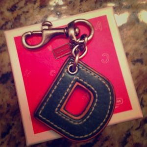 ❌RESEVED‼️COACH keychain ❤️
