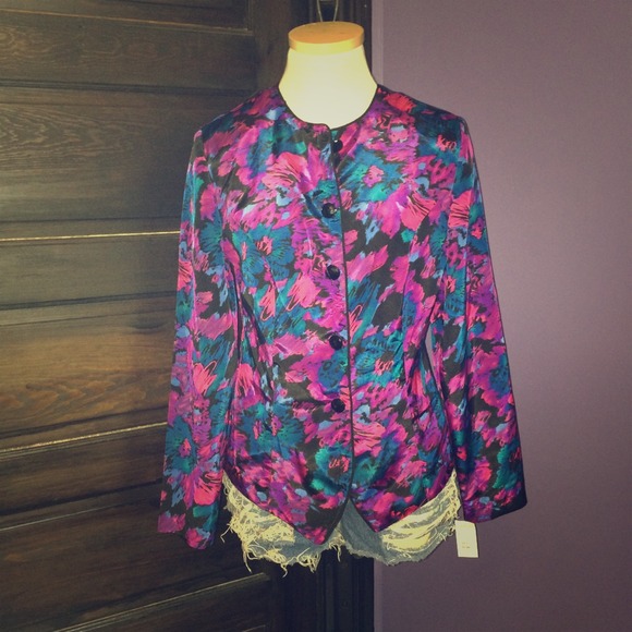 Vintage Floral Print Blouse