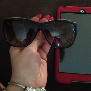 Chanel Black and cream Sunnies