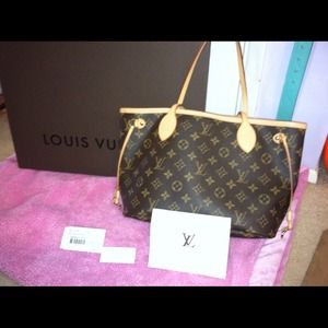 Authentic Louis Vuitton monogram neverful PM.