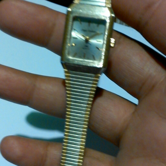 Watch - Picture 2 of 2