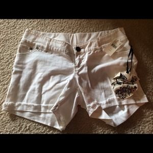 Maternity shorts