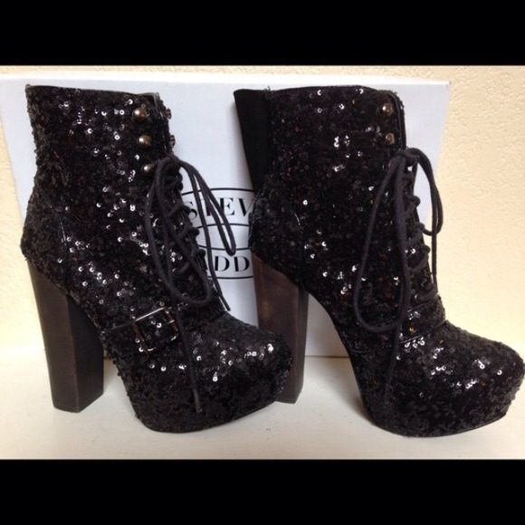 steve madden sequin booties