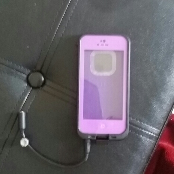 SOLD Iphone 5 waterproof case