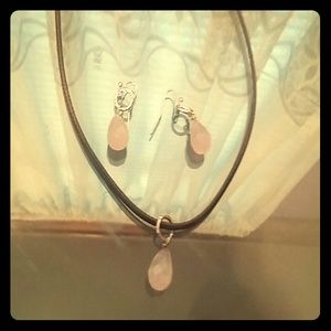 Tear drop Necklace with Matching Earrings