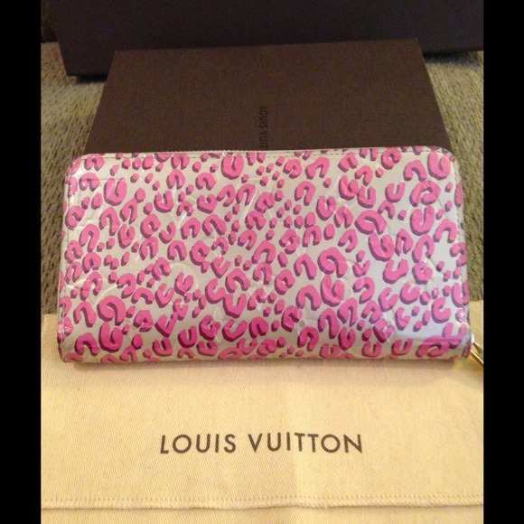 💖Louis Vuitton Wallet💖HOLD - Picture 3 of 4