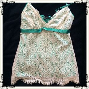 ARDEN B CROCHET TOP