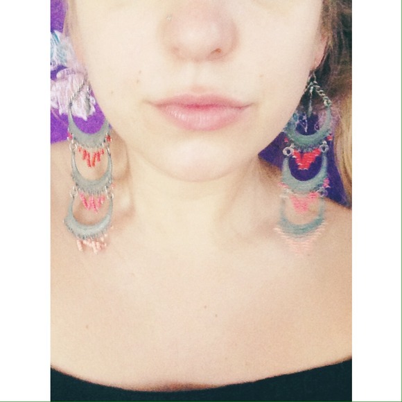 ❌❌sold in bundle❌❌free people statement earrings - Picture 2 of 2
