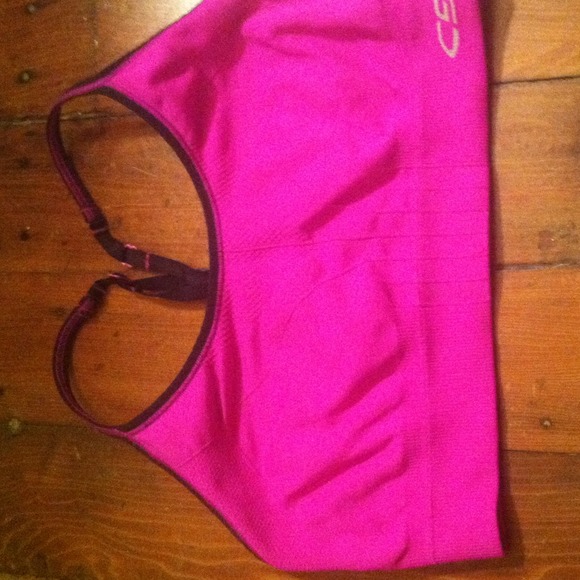 Sports bra