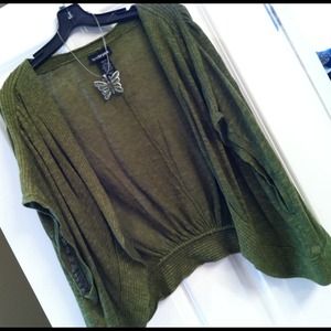 🌴Lane Bryant short sleeve forest green shrug!