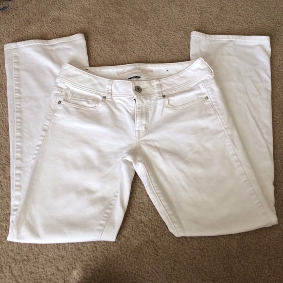 American Eagle boot cut white jeans