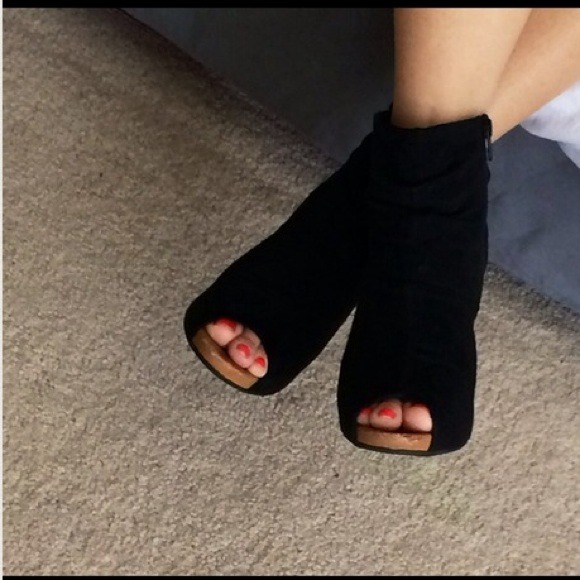 Mossimo Supply Co. Shoes - Mossimo open toe slouch boot